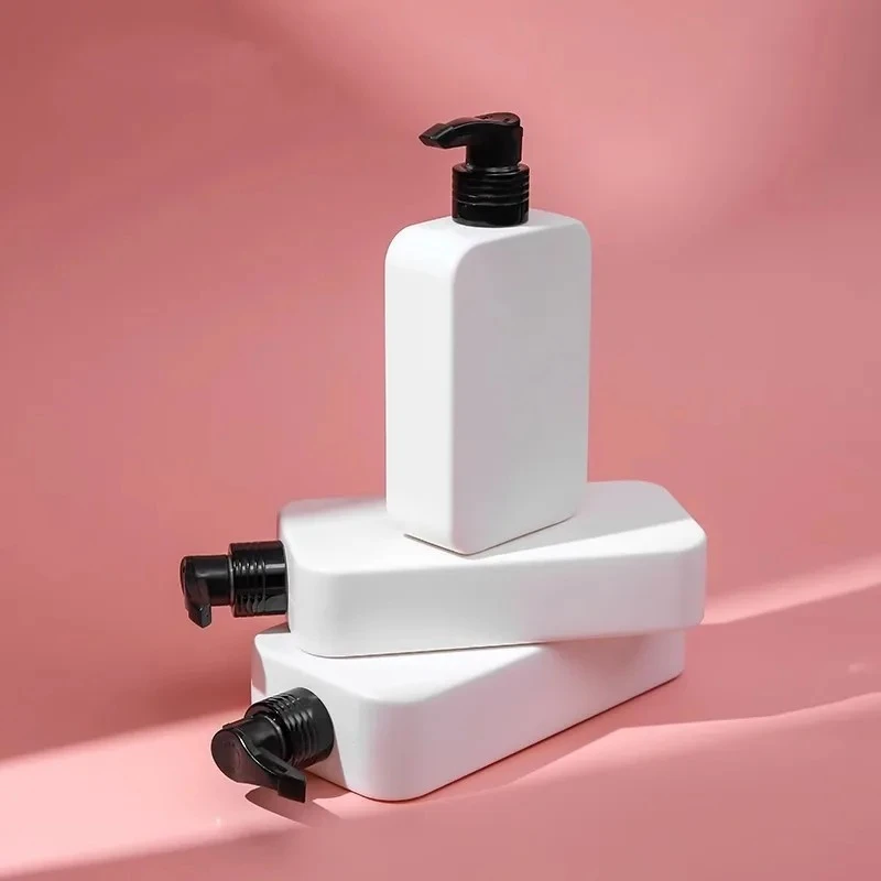 10pcs 250ml Refillable Plastic Lotion Pump Bottle Square Flat White Shampoo Shower Gel Dispenser Body Lotion Bottle With Pump
